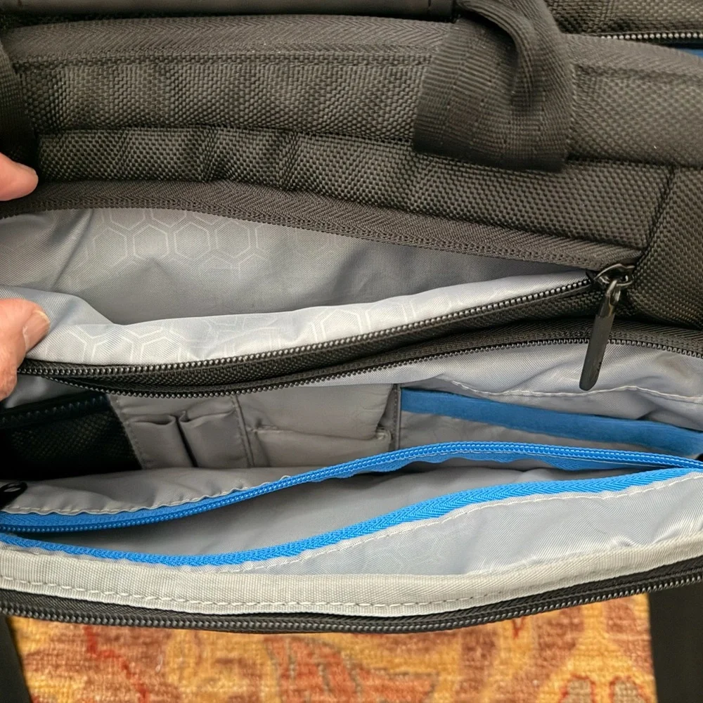Dell Black Men's Laptop Messenger Bag